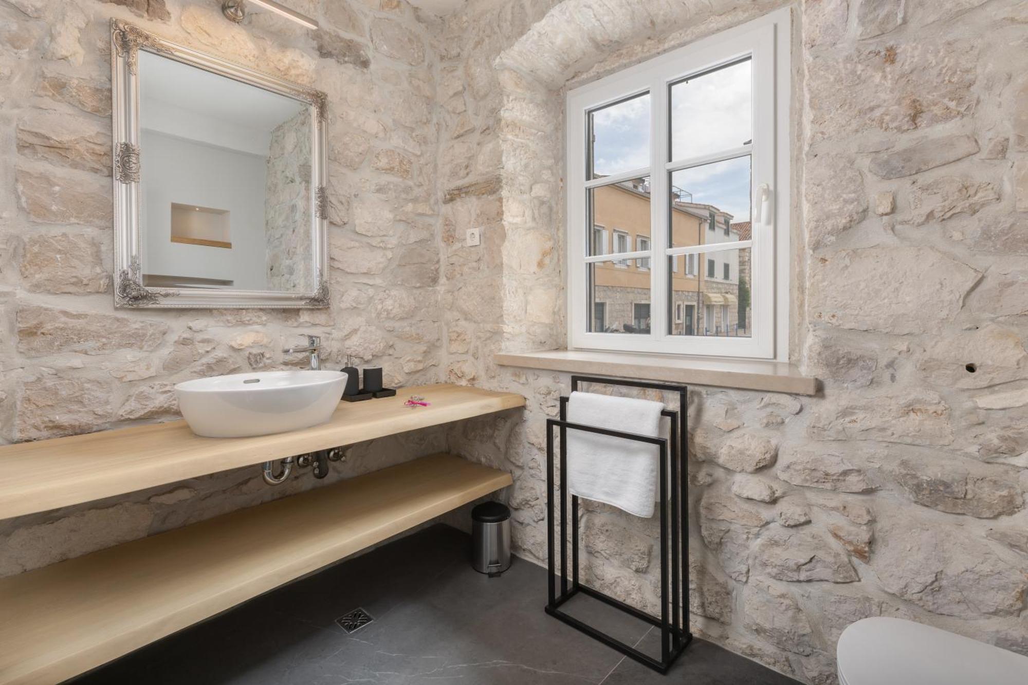 New - Casa Columba - 4 Star Design Boutique Hotel With Outdoor Pool & Private Garden (Adults Only) Makarska Luaran gambar